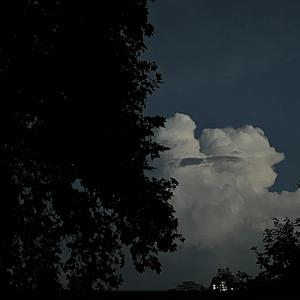 双乳被十几个男人吃奶的更新时间
